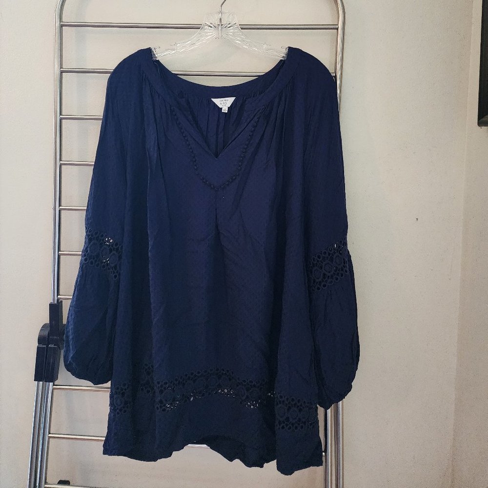 Crown & Ivy Navy Tunic with Eyelet Accents - Size 3x
